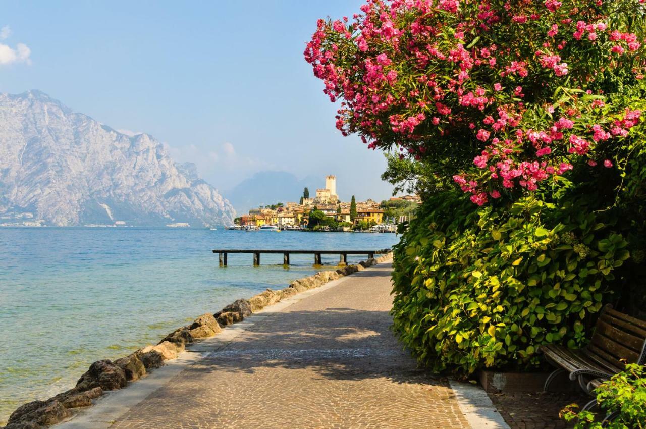 Stella Apartments Malcesine Eksteriør billede